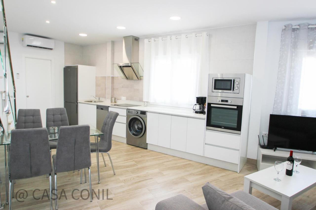 הוילה קוניל דה לה פרונטרה Casa Saturn מראה חיצוני תמונה